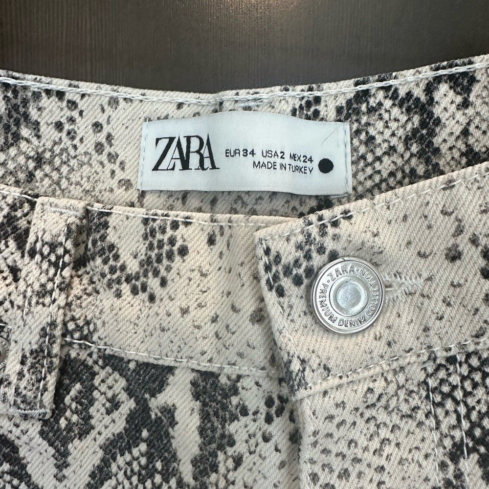 Zara Snakeskin Wideleg Jean - Picture 6 of 6